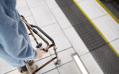Mit dem Rollator an der Treppe: warum das Tragen schiefgeht und was hilft